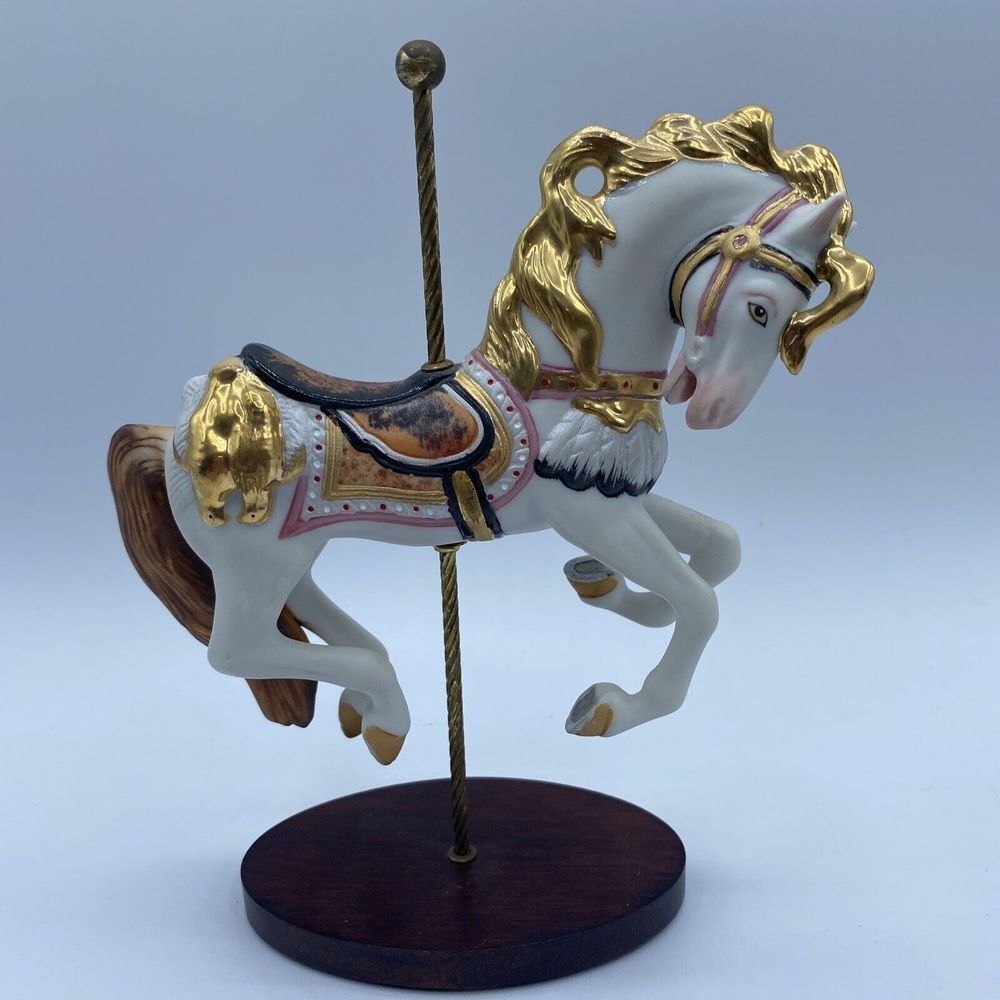 Franklin Mint 1988 The Treasury of Carousel Art‎ Golden Mane Horse Figurine